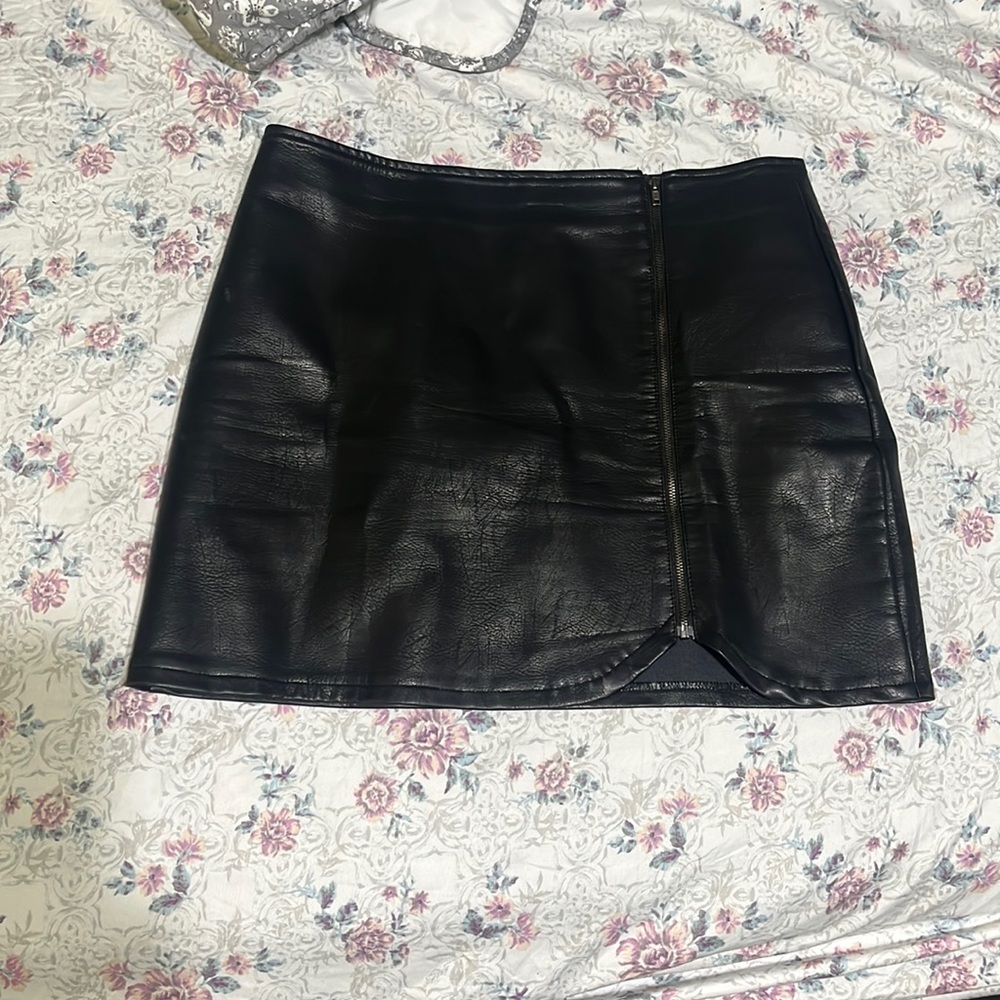Black skirt